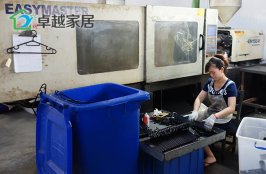 卓越家居注塑車間3