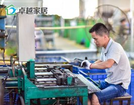 卓越家居五金成型車間1